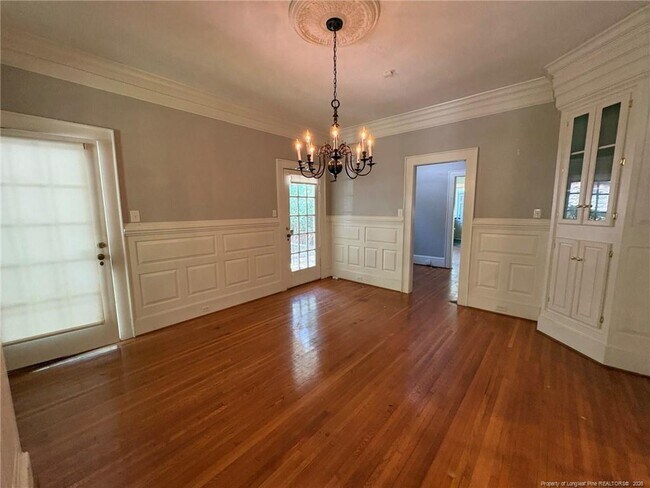 Building Photo - 310 Hinsdale Ave