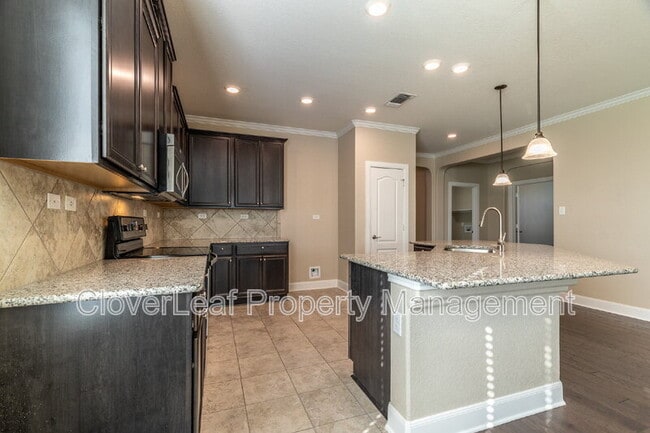 Building Photo - 693 Pond Springs
