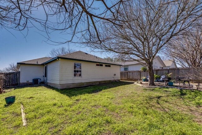 Building Photo - 1128 Overlook Way