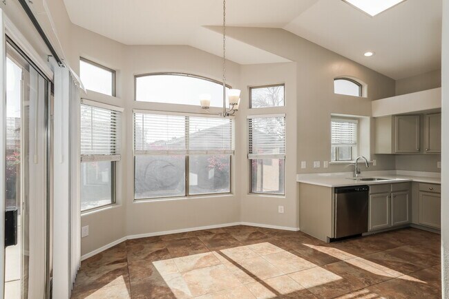 Building Photo - 12913 W Sheridan St