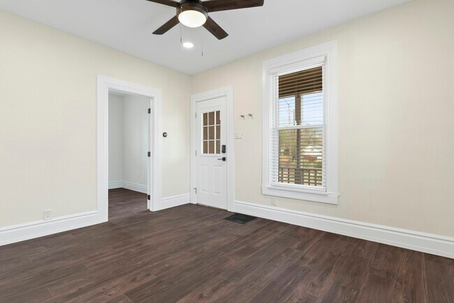 Building Photo - 715 Arcadia Pl