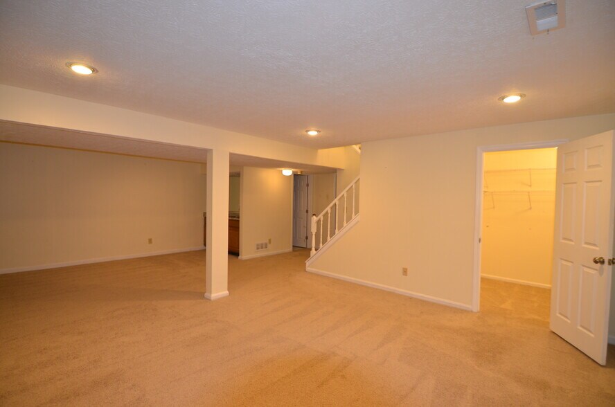 Building Photo - 6355 Corbly Rd