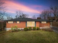 Building Photo - 100 9th Ave