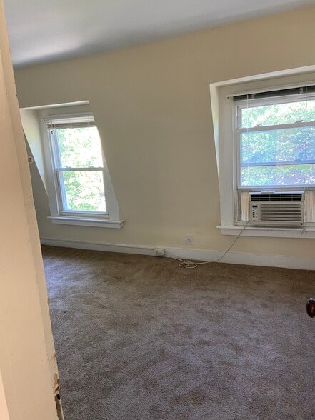 Bedroom 2 - 842 State St