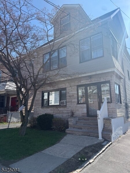 Building Photo - 26 Union Pl