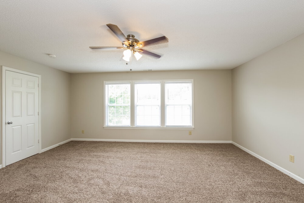 Building Photo - 719 Capstone Ave