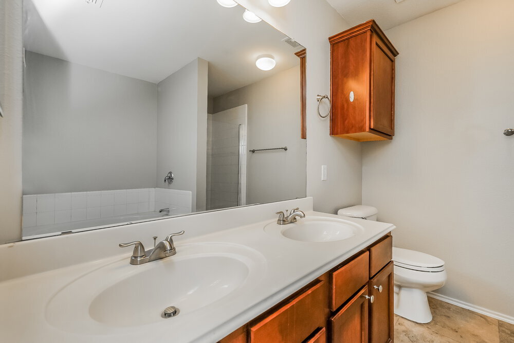 Building Photo - 8921 Tumbleweed Dr