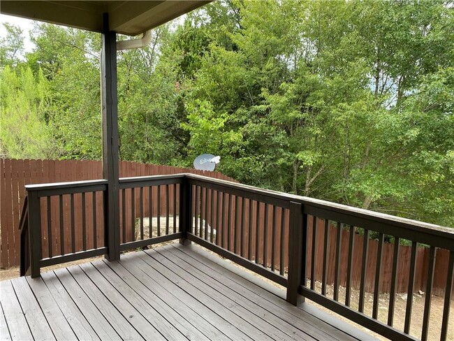 Building Photo - 2670 Crazyhorse Pass