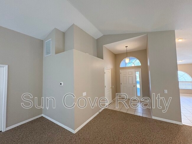 Building Photo - 31032 Stone Arch Ave