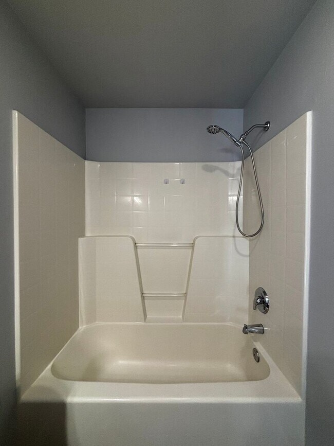 Building Photo - 2620 10th St