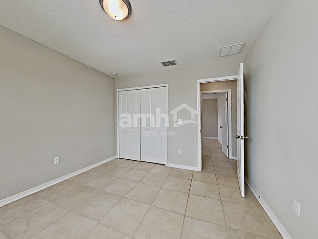 Building Photo - 214 English Heritage Pl