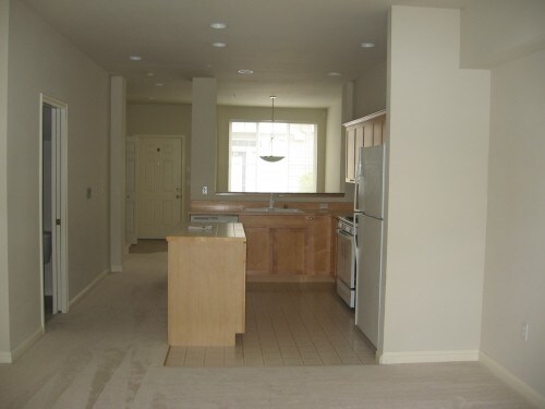 Building Photo - 9217 122nd Ct NE