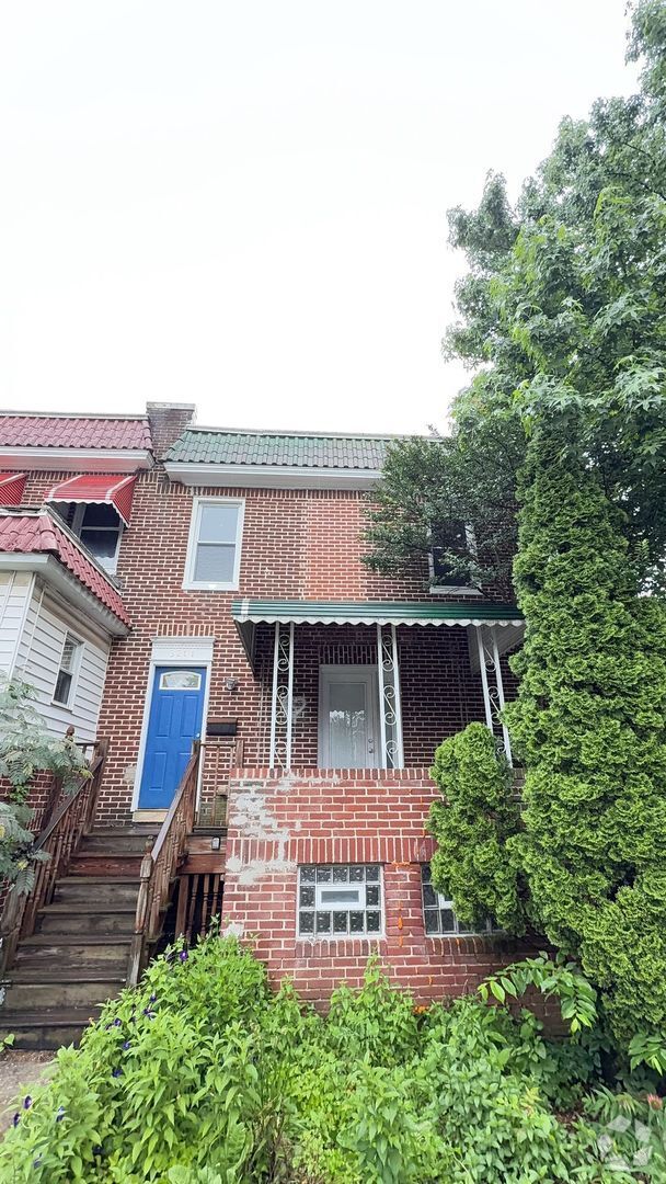 Building Photo - Spacious and Renovated Charles Village 4bd...