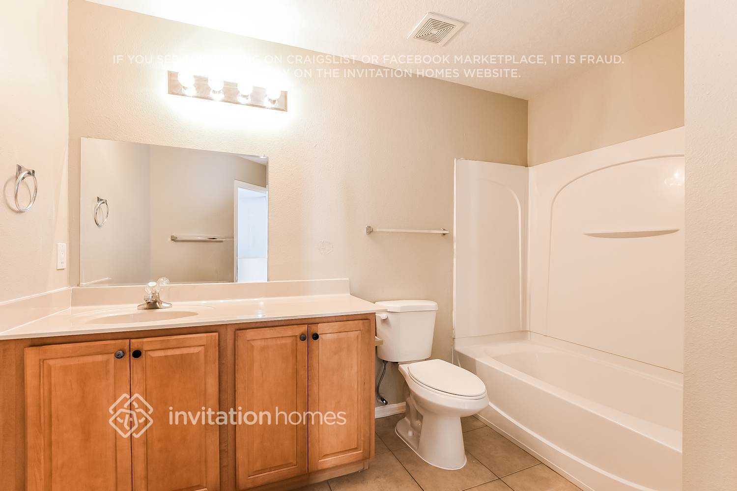 Building Photo - 15364 Galbi Dr