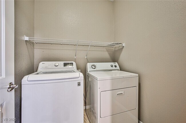 Building Photo - 7716 Plumbush Ct