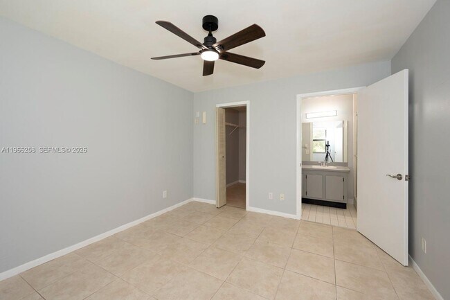 Building Photo - 10537 NW 11th St