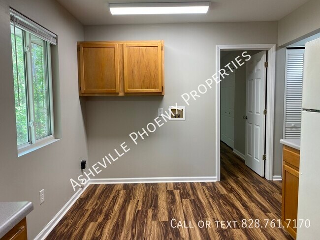 Building Photo - 456 Reems Creek Rd