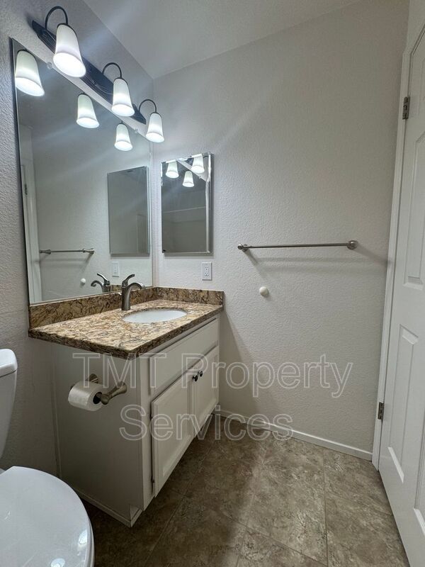 Building Photo - 6512 Canyon Creek Way