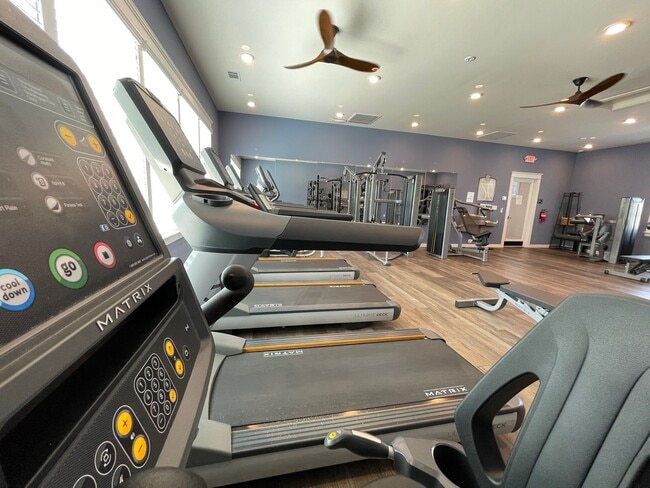 Building Photo - Heron | 3 Bed 2.5 Bath | Garage | 1800 sf | $2726-$2999 | 8, 9, 10, 12, 14, and 15 month lease terms