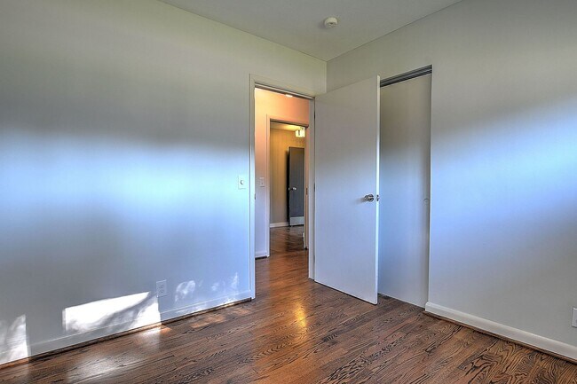 Building Photo - 3 Bdrm / 2 Bath One Level Home   Kingsport, TN