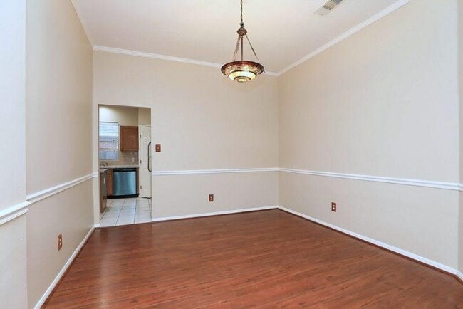 Building Photo - 834 Featherbrook Ct