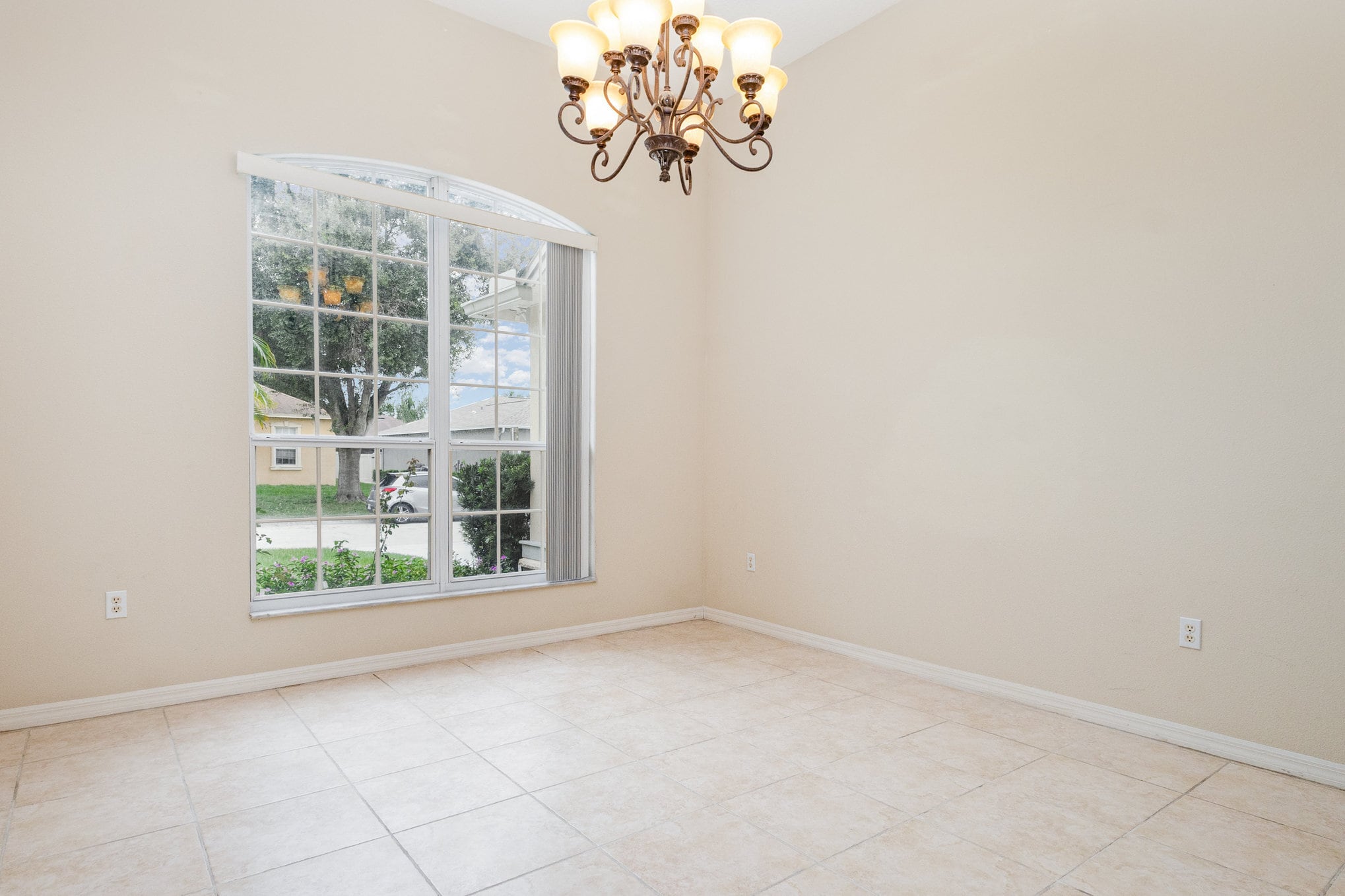 Building Photo - 3827 Alamanda Hills Ln