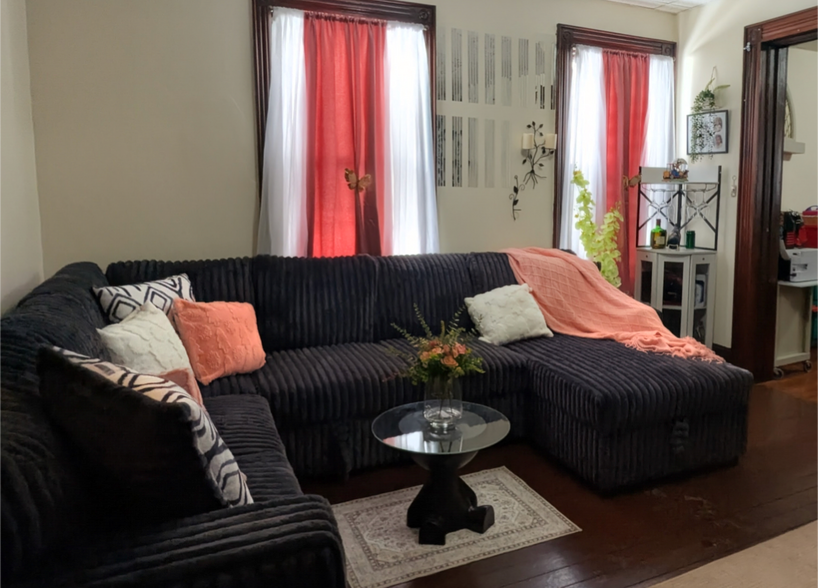 Building Photo - 1220-1222 Schlager St