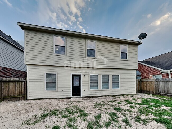 Building Photo - 4823 Dappled Grove Trl