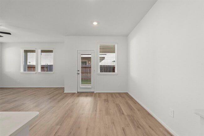Building Photo - 702 Sand Dollar Dr