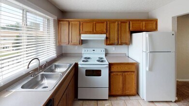Building Photo - 1.0 bedroom in Tulsa Oklahoma 74137