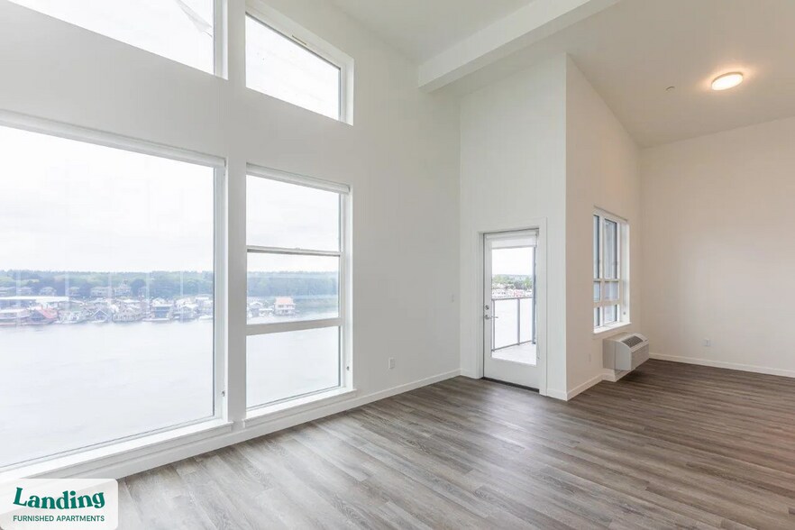 Primary Photo - 1055 N Anchor Way