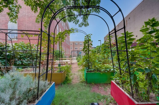 Building Photo - 30 Florida Ave NW