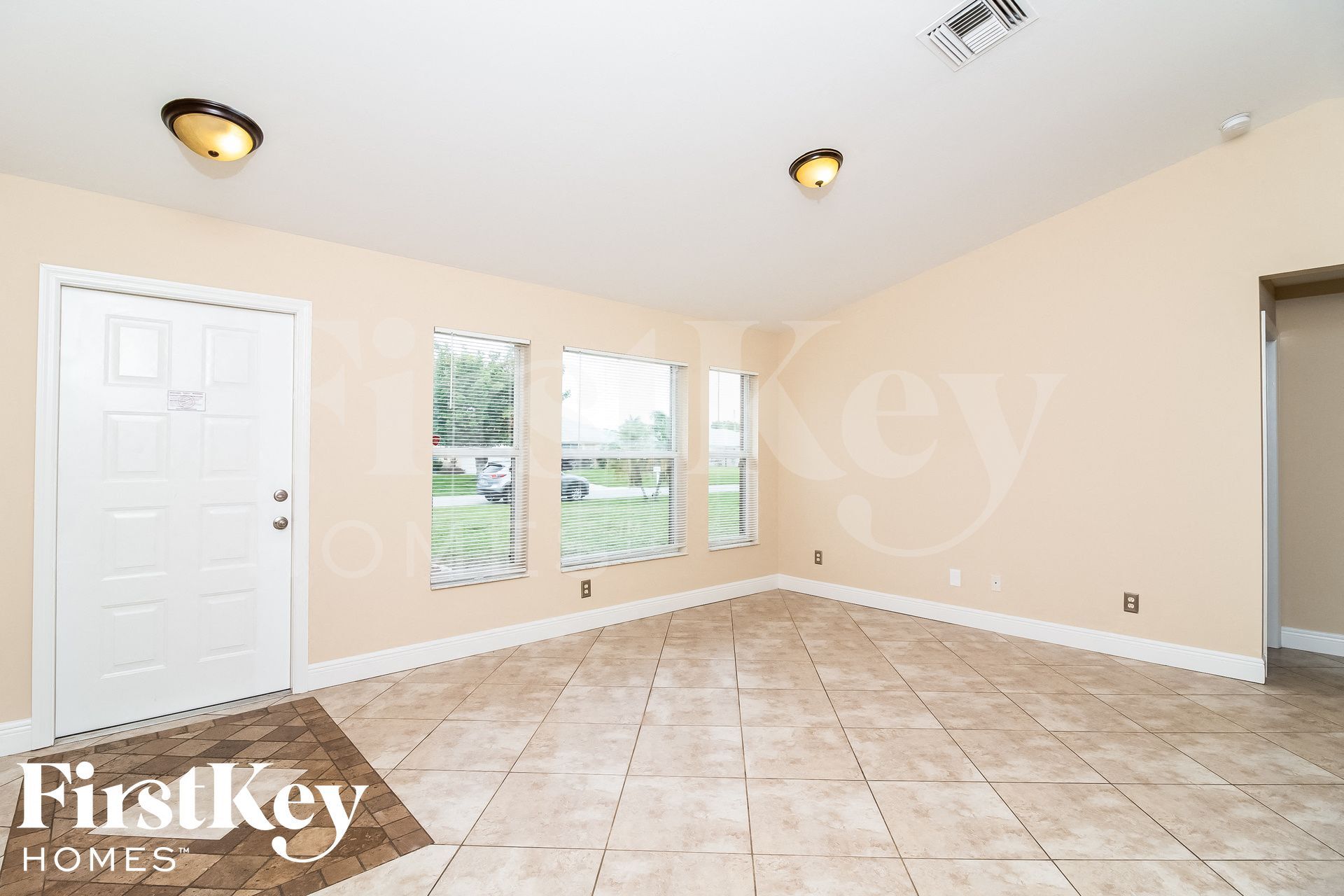 Building Photo - 242 SW 34th Terrace