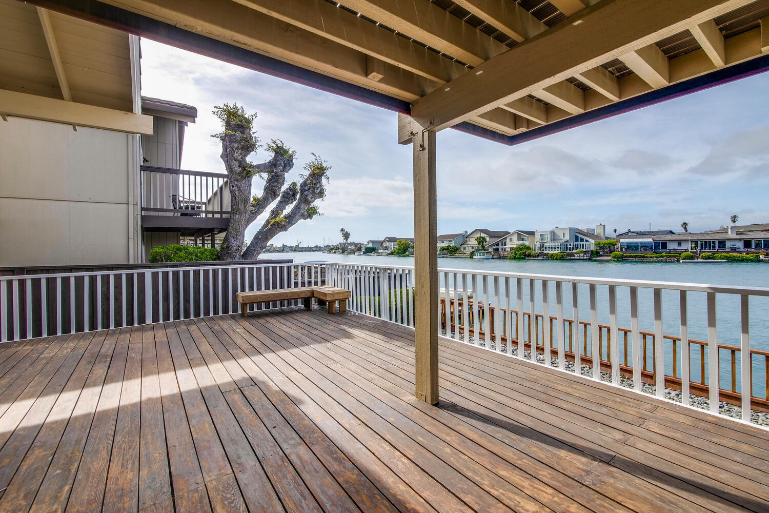 Building Photo - 255 Shearwater Is