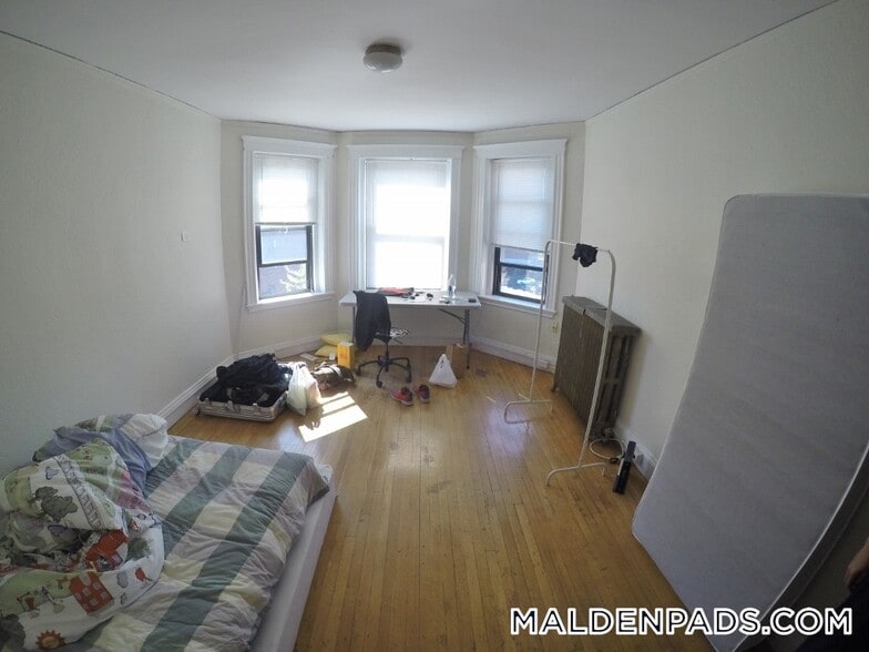 Building Photo - 17-19 Washington St.