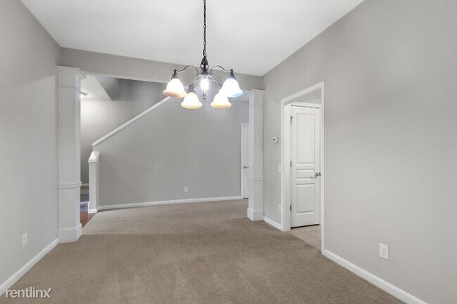 Building Photo - 3 br, 2.5 bath Townhome - 43 Shire Ct