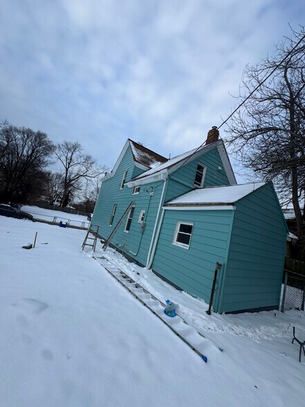 Building Photo - 7926 Cory Ave