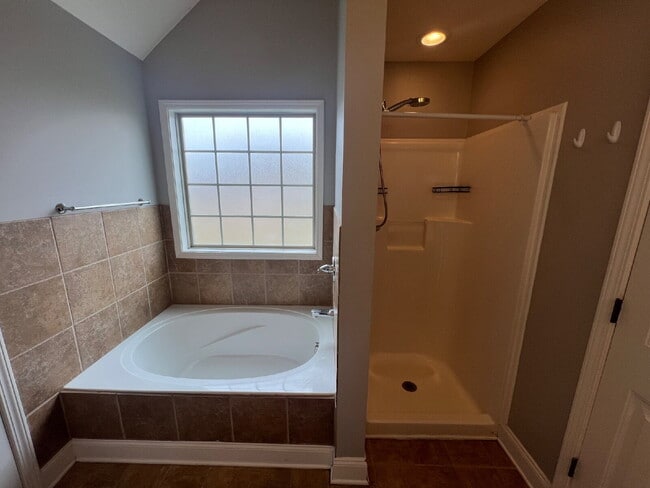 Building Photo - 599 Kicker Ct