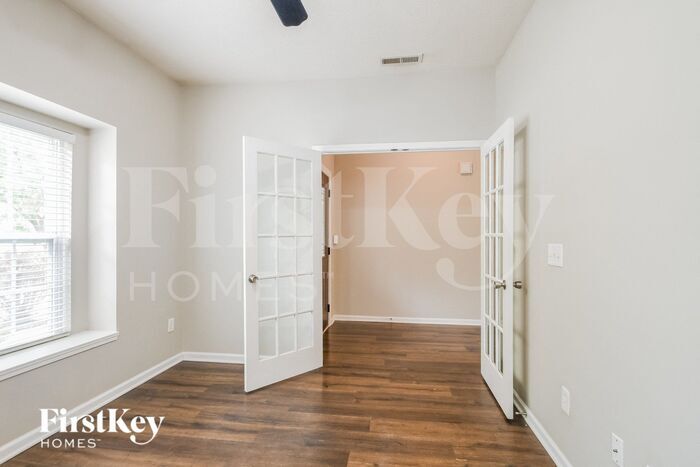 Building Photo - 17062 Black Cherry Ct