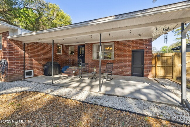 Building Photo - 1007 Brierfield Dr