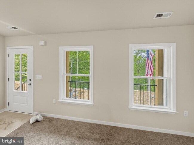 Building Photo - 441 High Top Rd