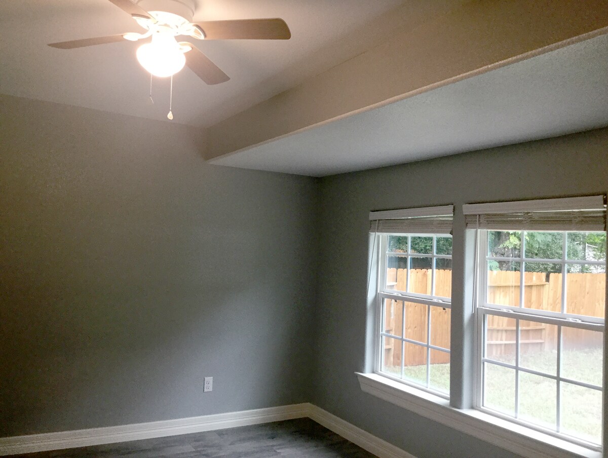 Bedroom 2 overlooking back yard - 25745 Dulaney St