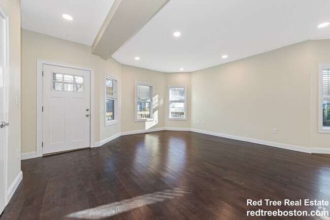 Building Photo - 161 4th St