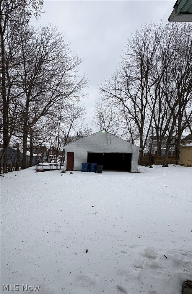 Building Photo - 24 Euclid Ave