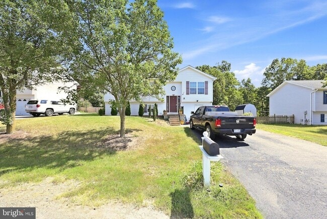 Building Photo - 94 Longwood Dr