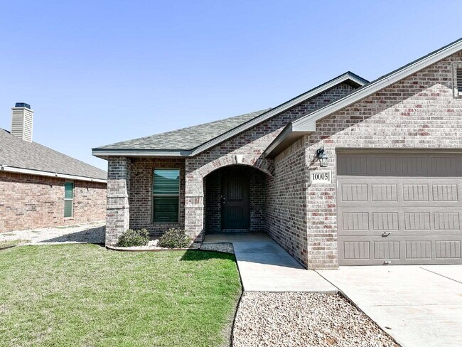 Primary Photo - 3/2/2 Home in Windstone!