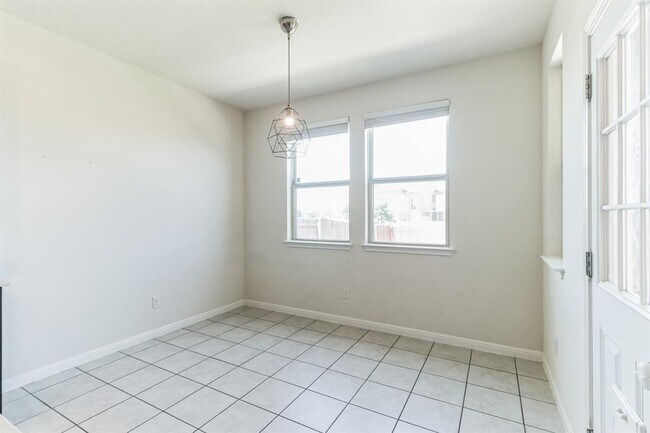 Building Photo - 13745 Fallsprings Way