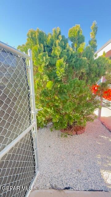 Building Photo - 8804 Kenneth St