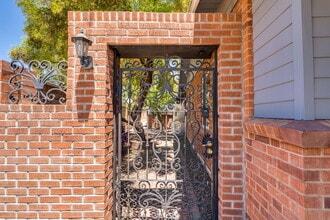Building Photo - 2724 N Gill Ave