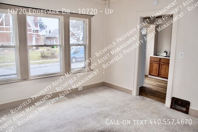 Building Photo - 10720 Edgepark Dr